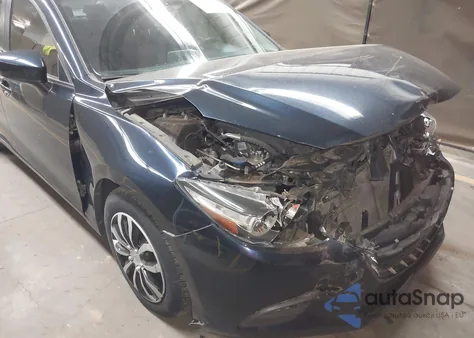 2018 Mazda Mazda3 Sport z USA, uszkodzony, nr VIN 3MZBN1U73JM227623